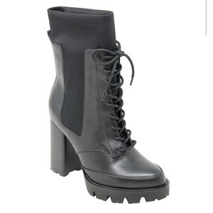 Charles David Gram Bootie Nwt Size 8.5